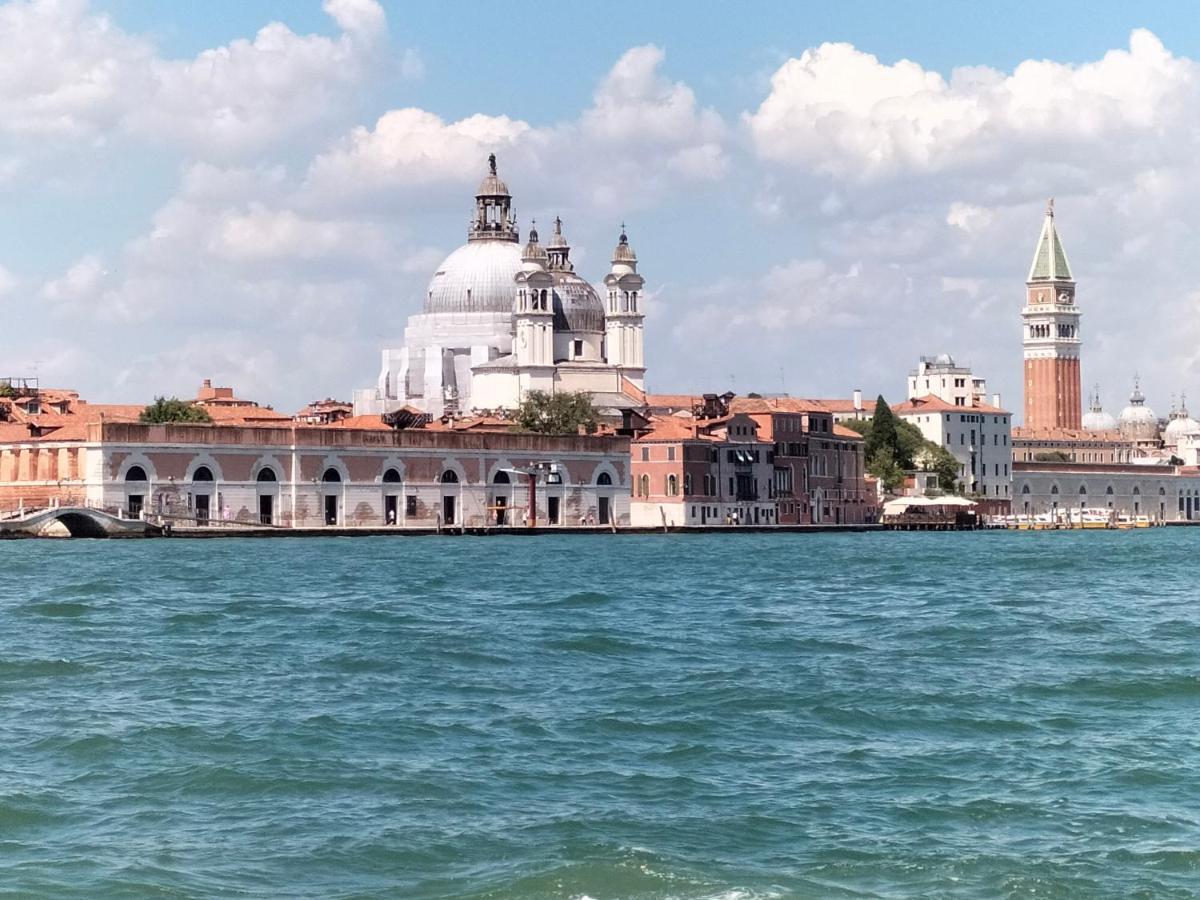 شقة Casa Vacanze Venezia C'Est La Vie ميرا المظهر الخارجي الصورة